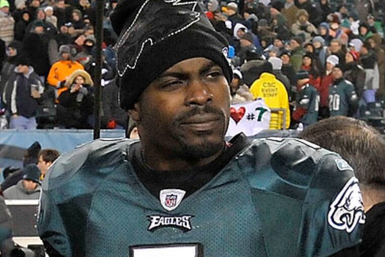The Eagles put the franchise player tag on quarterback Michael Vick. (Clem Murray/Staff file photo)