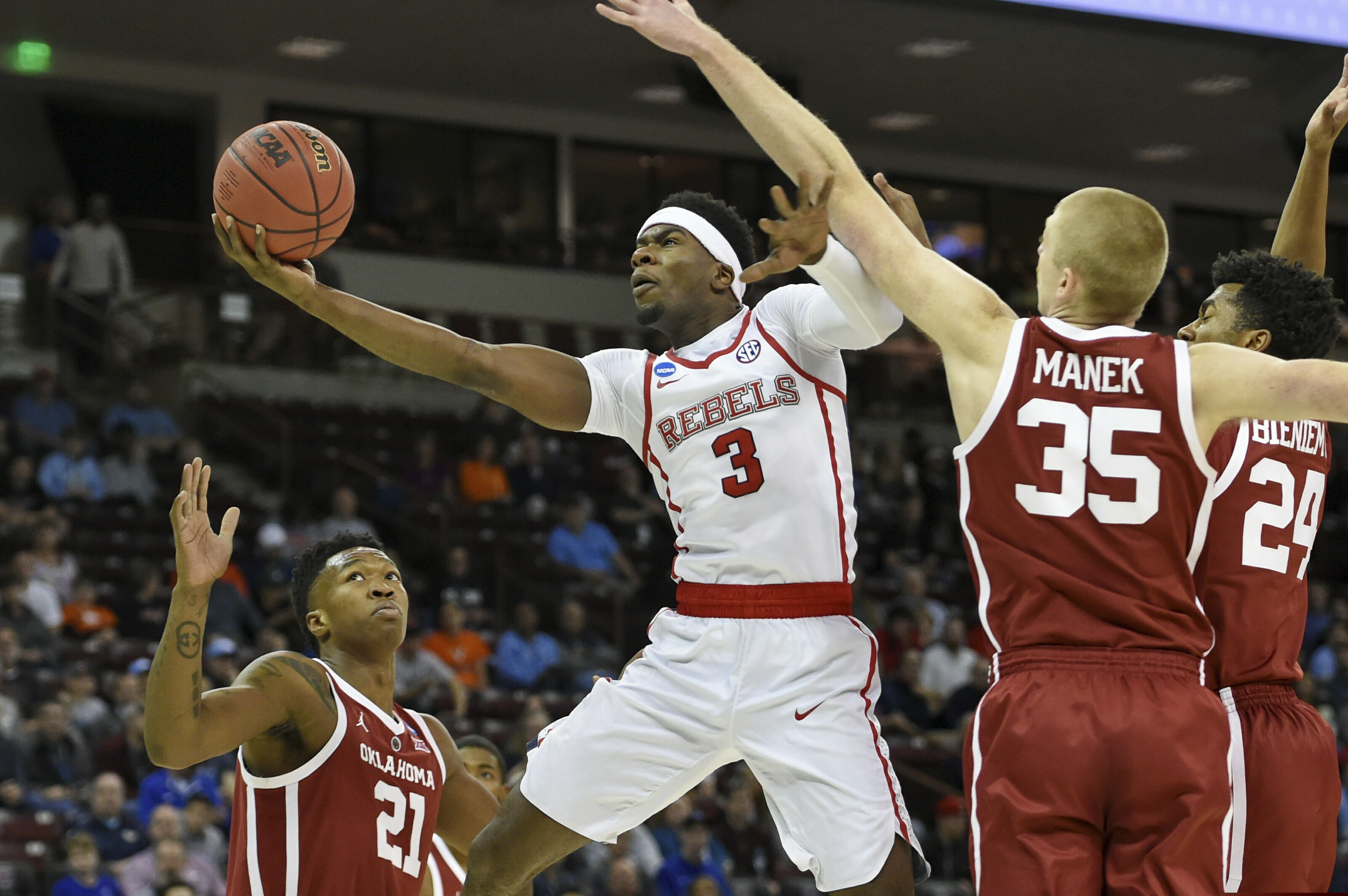 Terence Davis is coming in to work out with the Sixers.