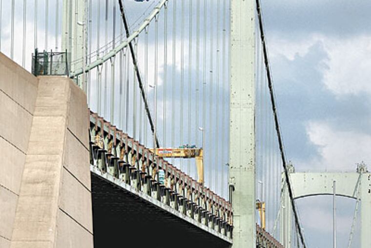 The Walt Whitman from South Front Street. During refurbishing, electronic signs on roads to the bridge on both sides of the Delaware River will warn of heavy traffic and suggest alternate crossings. (Elizabeth Robertson / Staff Photographer)