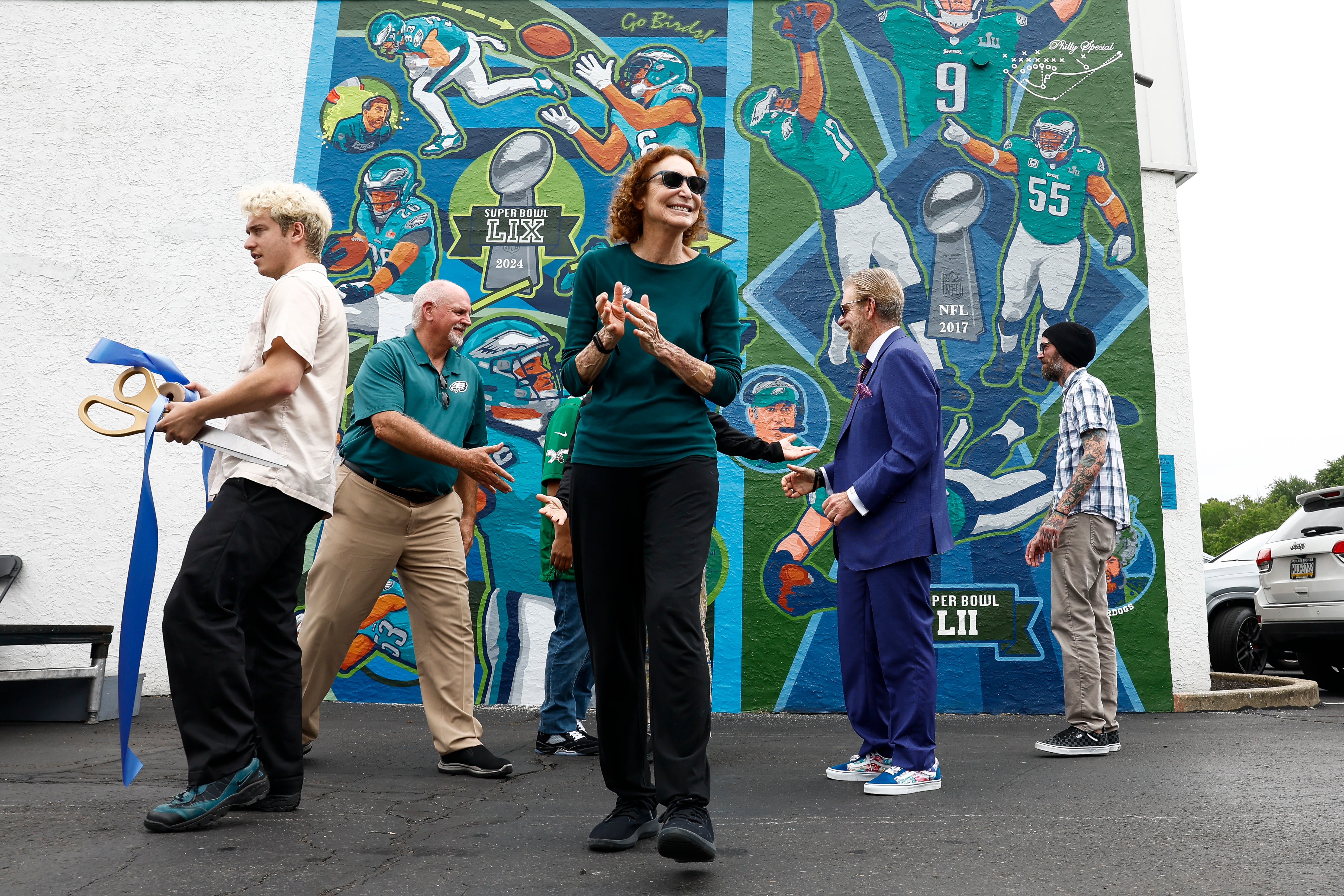 How to have a perfect Philly Day, according to Mural Arts founder Jane Golden