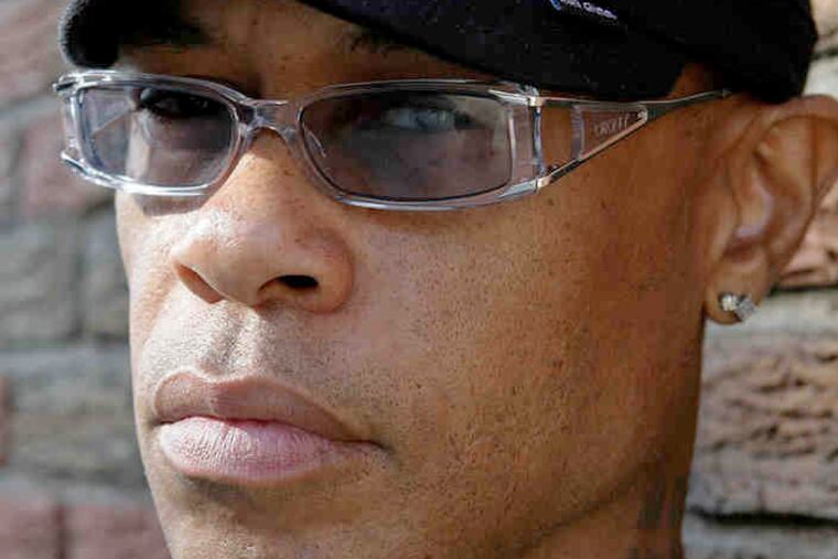 Guru, a seminal figure in hip-hop, died this year of cancer.