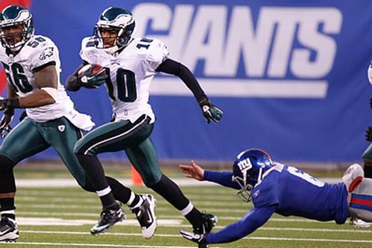 Matt Dodge's decision to punt to DeSean Jackson proved costly for the Giants' rookie punter. (Ron Cortes/Staff Photographer)