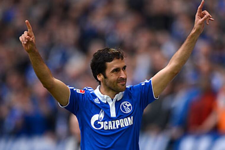 Schalke striker Raúl holds the all-time Champions League record for goals scored with 71. (Martin Meissner/AP file photo)