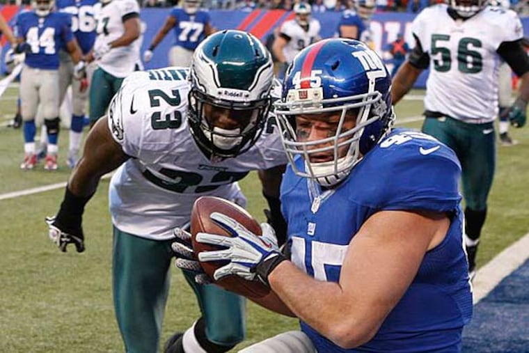 Henry Hynoski scores the a TD as Eagles cornerback Dominique Rodgers-Cromartie trails the play in the fourth quarter. (Ron Cortes/Staff Photographer)