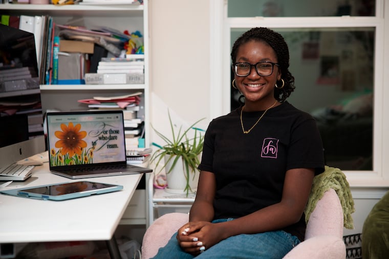 Faridah Ismaila, 15, poses for a portrait at her home on Wednesday, Dec. 17, 2025, in Malvern. Ismaila started a kids art nonprofit called A Paint-full of Promise. She also sells her art online.