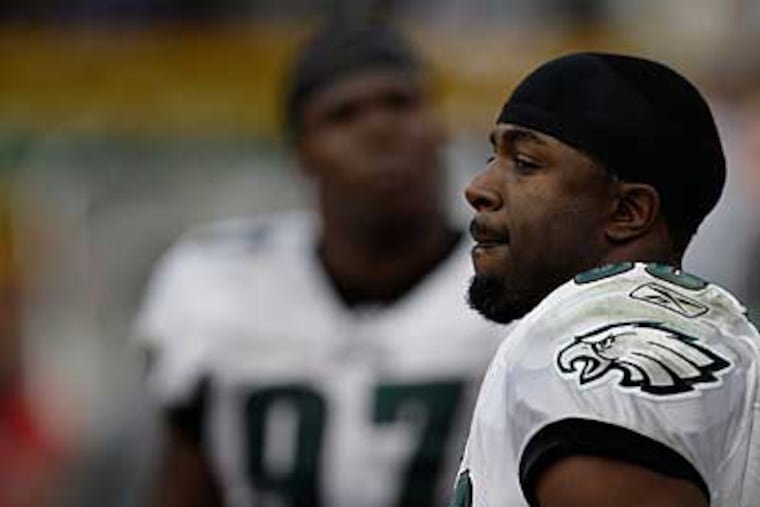 After suffering a concussion, Brian Westbrook's is listed questionable. (David Maialetti / Staff Photographer)
