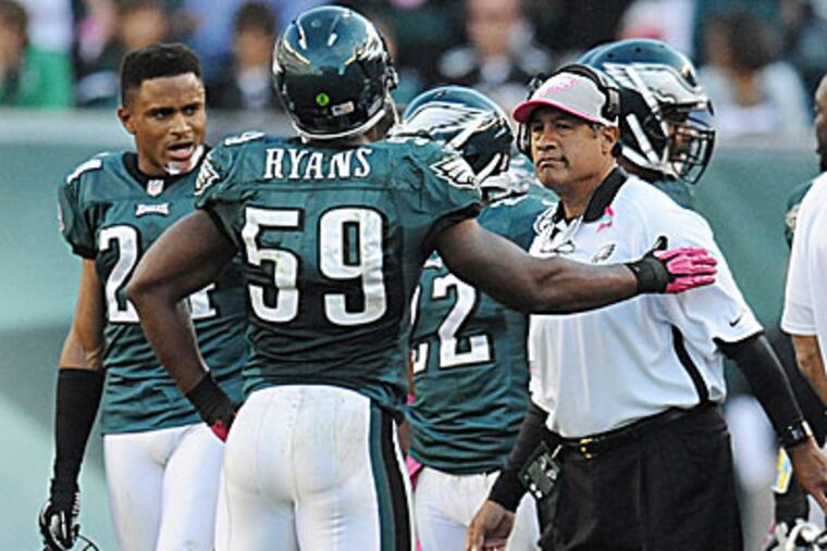 The Eagles allowed 17 points in the fourth quarter in a loss to the Lions. (Clem Murray/Staff Photographer)