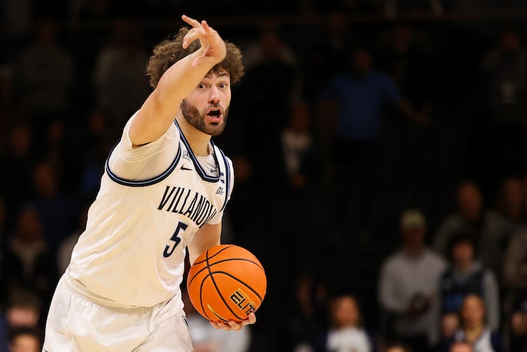 Villanova guard Devin Askew, shown on Jan. 7, led the team in scoring against Providence on Tuesday.