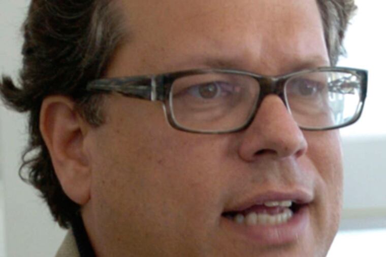 Ken Smukle along with Oshun Bumi Fernandez are trying to put an end to racial segregation in talk radio.