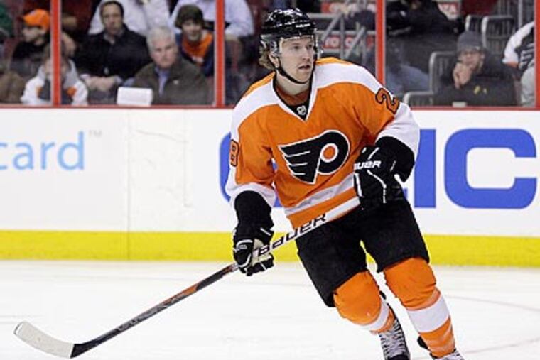 Claude Giroux will play in his first All-Star Game Sunday in Carolina. (Yong Kim/Staff Photographer)