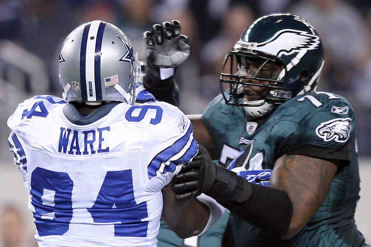 Offensive tackle Jason Peters is the anchor of a line helping the Eagles average 5.5 yards per carry before Tuesday's game.