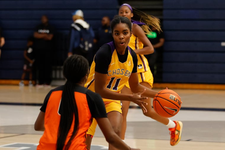 Philly Hoop Group player Aleah Snead dribbles during The Chosen League game on Aug. 11 at Friends' Central School.