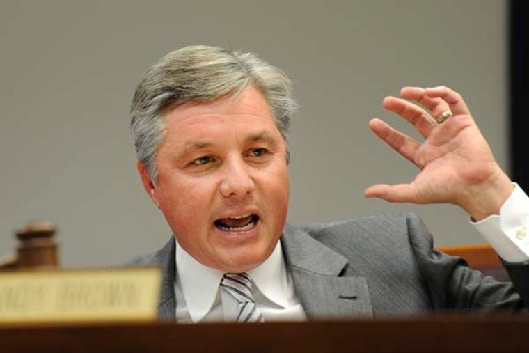 Evesham Mayor Randy Brown heads the Evesham Town Council Meeting on November 20, 2012. ( SHARON GEKOSKI-KIMMEL / Staff Photographer )