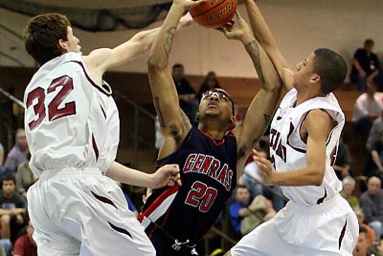 Xavier Harris (center) is Penn's first recruit from the Public League since 1980. (Steven M. Falk/Staff file photo)