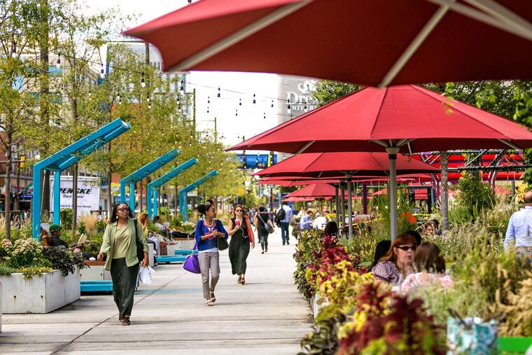 The Porch at 30th Street Station, where a generous pedestrian pathway was carved out.
