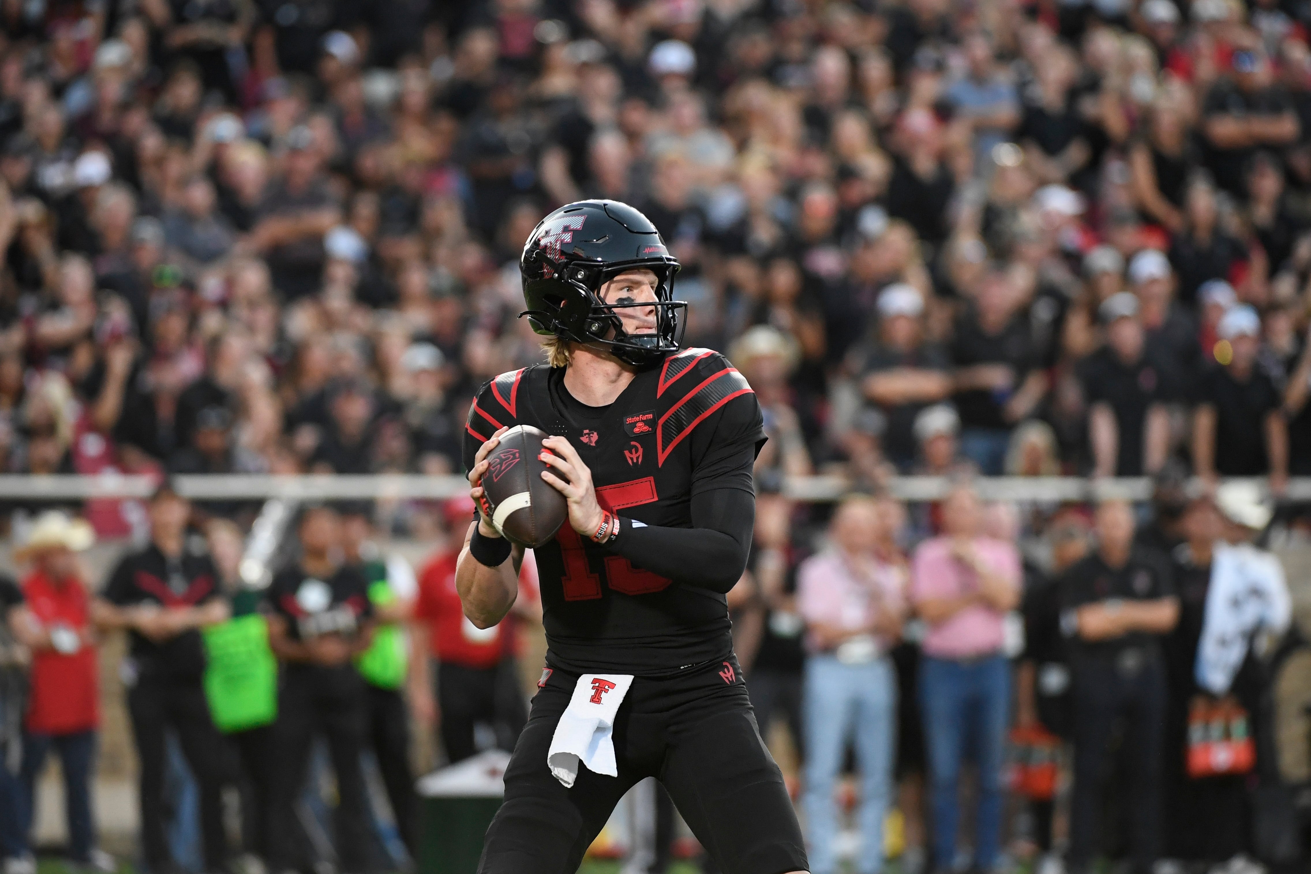 No. 13 Texas Tech holds on for 28-26 win over No. 22 Houston in Big 12 opener
