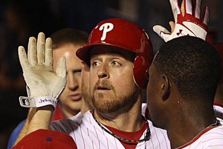 Injuries to Carlos Ruiz and Brian Schneider have given Erik Kratz an opportunity to play. (Ron Cortes/Staff Photographer)