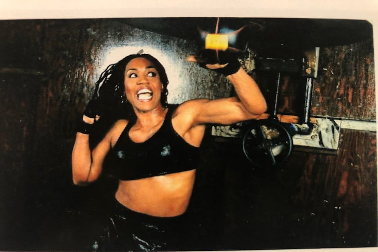 Jacqui Frazier joined her father in becoming a world championship boxer.