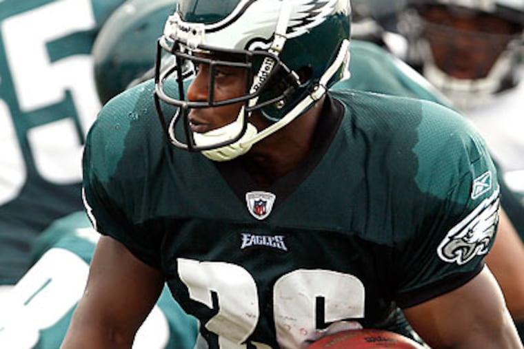 Mike Bell has a history of suffering injuries during training camp. (David Maialetti/Staff Photographer)