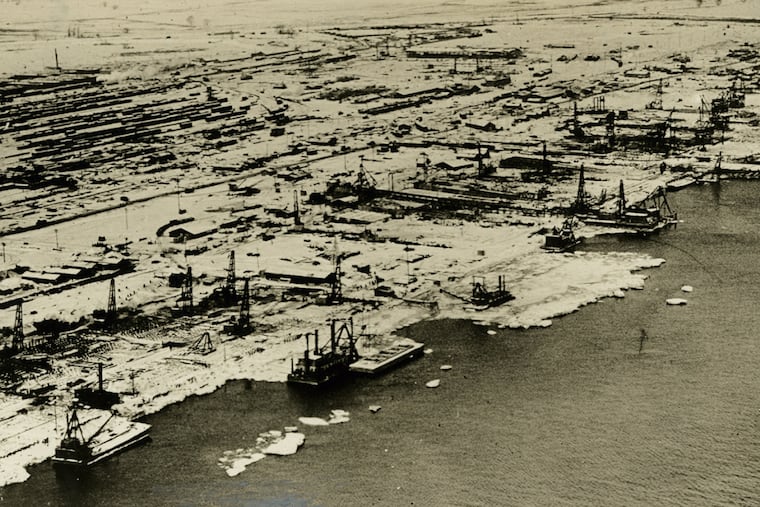Aerial view of Hog Island shipyard in 1918. Those were hot times.