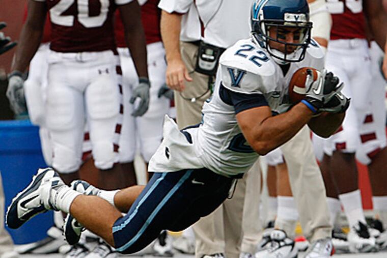Villanova football may be making the leap to the Big East, one of six BCS conferences. (Ron Cortes/Staff Photographer)