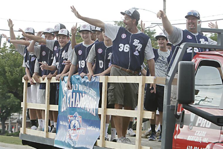Broomall's Babe Ruth baseball team travels down West Chester Pike. (Akira Suwa/Staff Photographer)