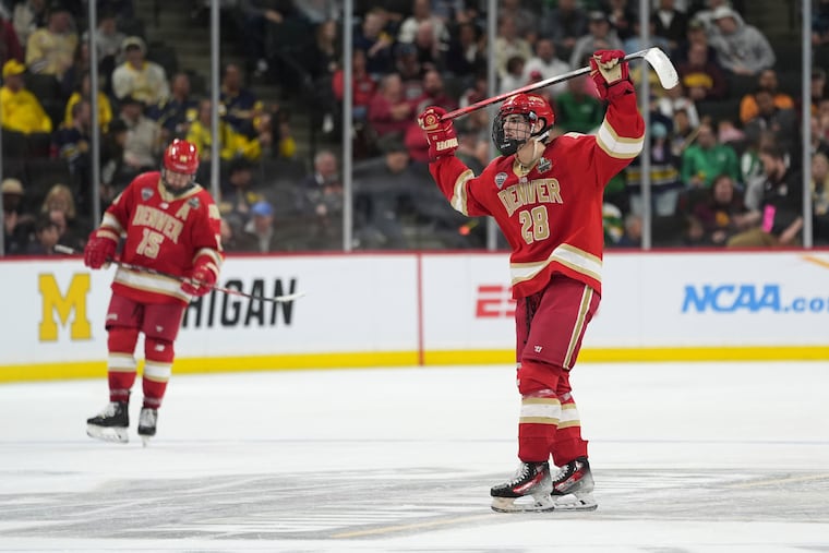 Denver defenseman Zeev Buium (right) is the teammate of Flyers prospect Massimo Rizzo and a potential fit for the Flyers in next month's draft.