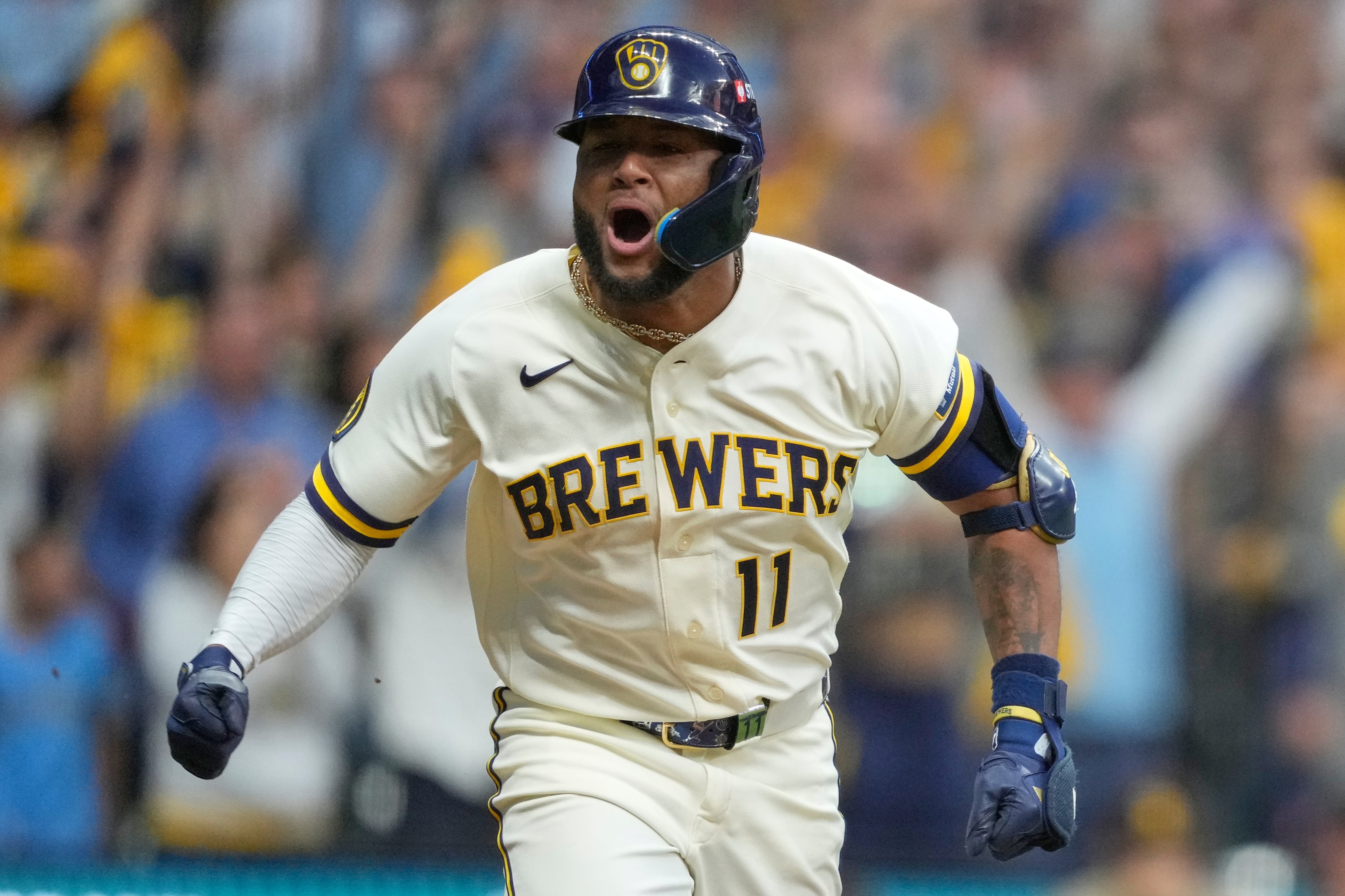Chourio's 2-run single with 2 outs in 9th off Miller lifts Brewers over Padres for 2-0 NLDS lead