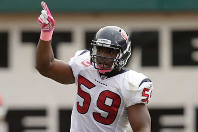 New Eagles linebacker DeMeco Ryans has the potential to fix the most glaring hole on the team's roster. (Ben Margot/AP file photo)