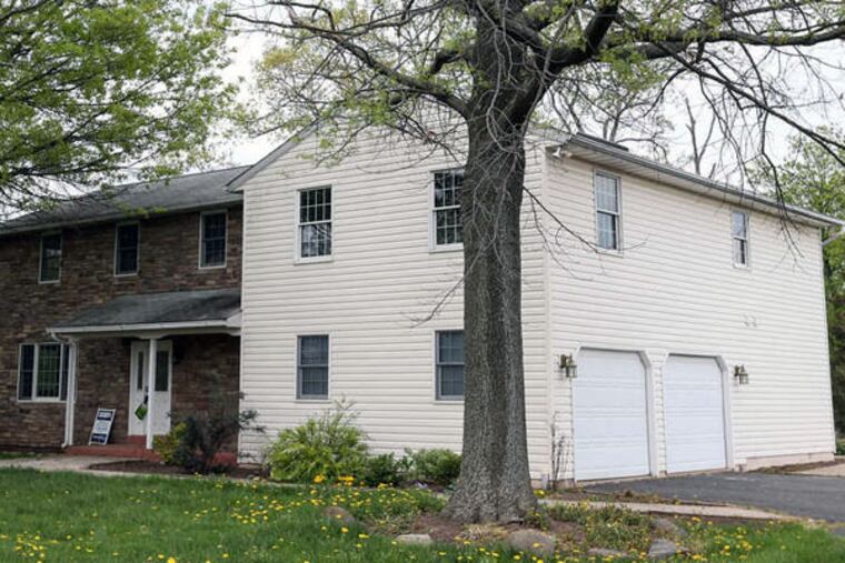 This home on Crestwood Drive in Franconia Township is on the market for $304,900. (STEVEN M. FALK/Staff Photographer)