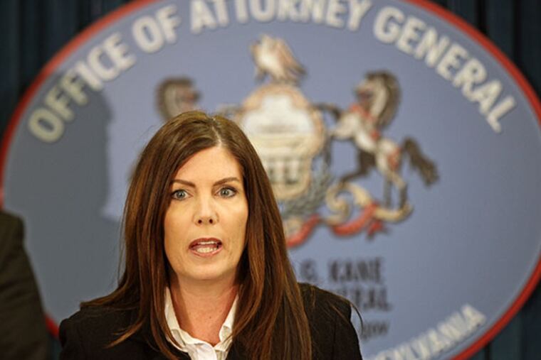 Pennsylvania Attorney General Kathleen Kane answers questions from the press about her involvement in Case File No. 36-622, after The Inquirer reports that she shut down an undercover investigation that captured five Philadelphia Democrats on tape. ( MICHAEL BRYANT / Staff Photographer )
