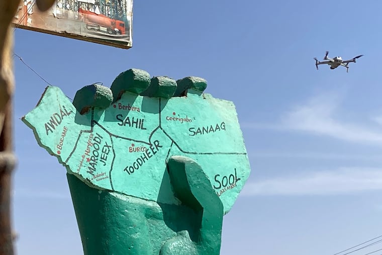 A drone buzzes over a statue in the Somaliland capital of Hargeisa in 2022: Israel’s recognition of Somaliland is causing an uproar in the region.