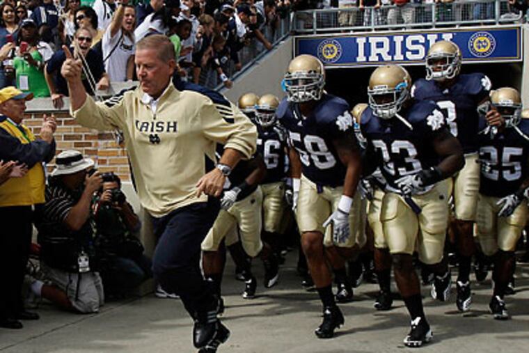 Notre Dame will make a visit to Philadelphia as part of its series of games against Temple. (Darron Cummings/AP file photo)
