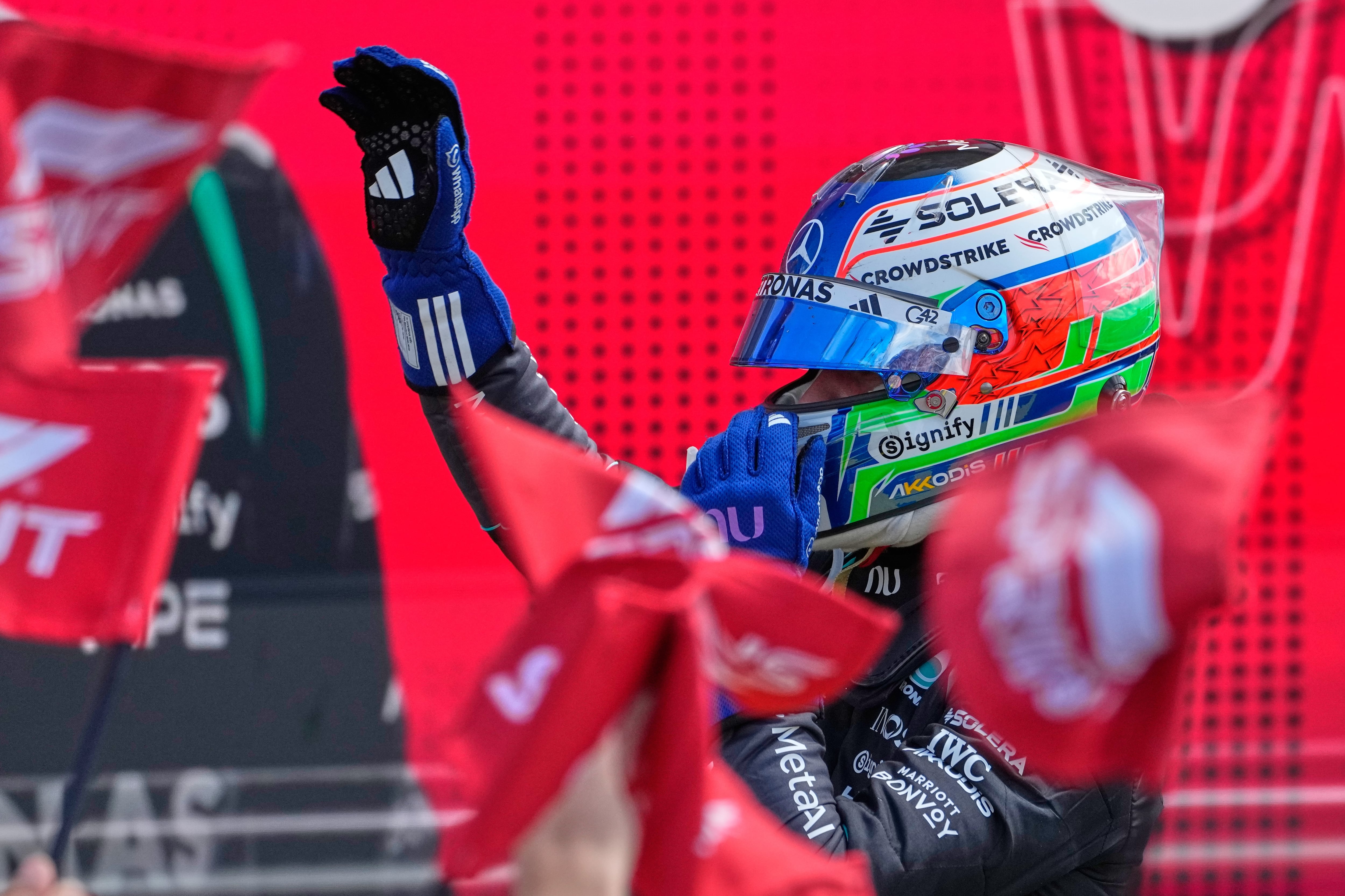 Kimi Antonelli wins sprint race and takes pole at F1's British Grand Prix