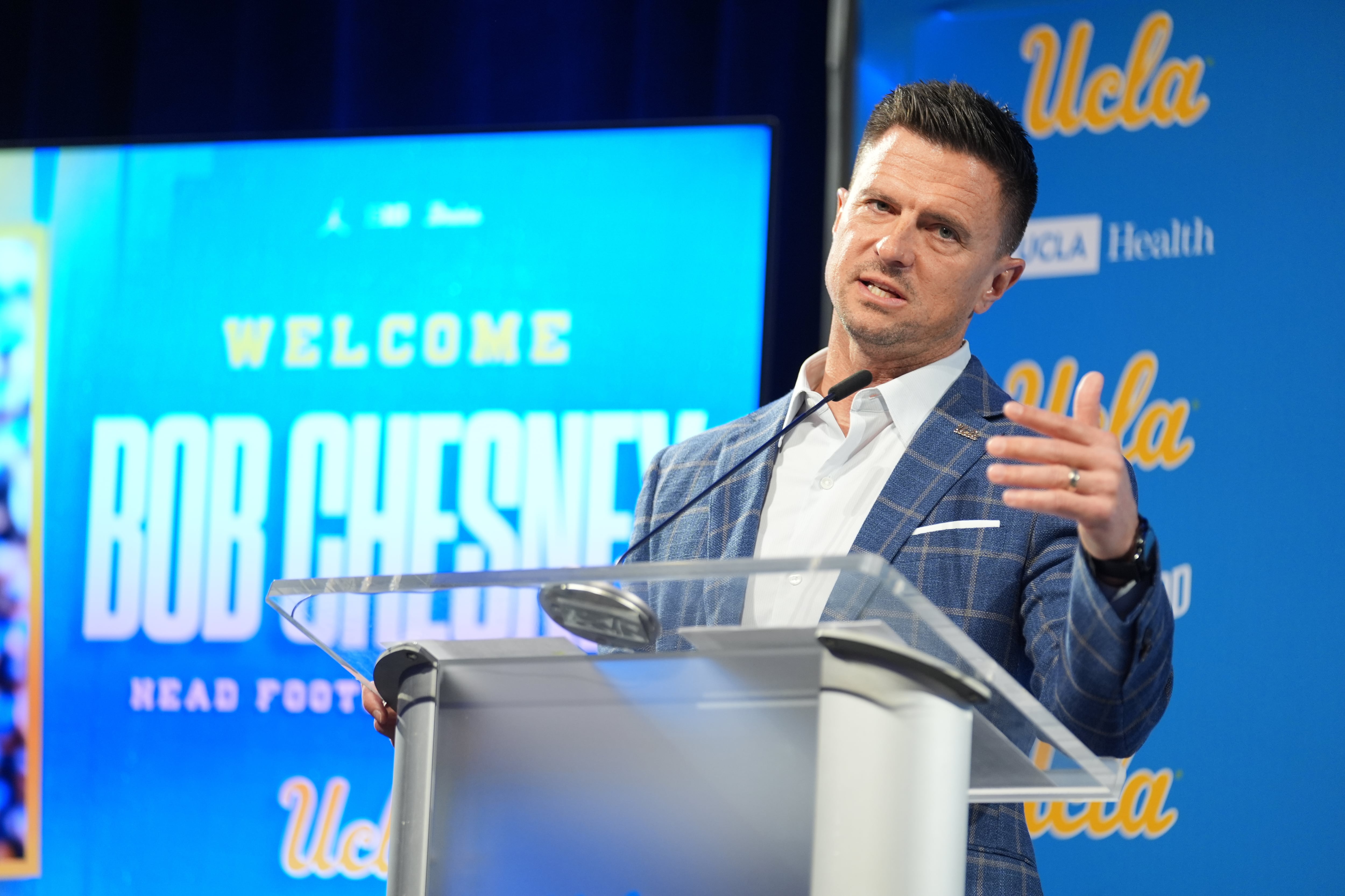Can a Big Ten coach thrive without Power Four experience? UCLA's Bob Chesney offers a test case