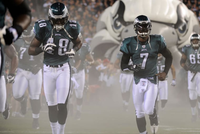 Jeremy Maclin and Michael Vick. (Michael Perez/AP file)