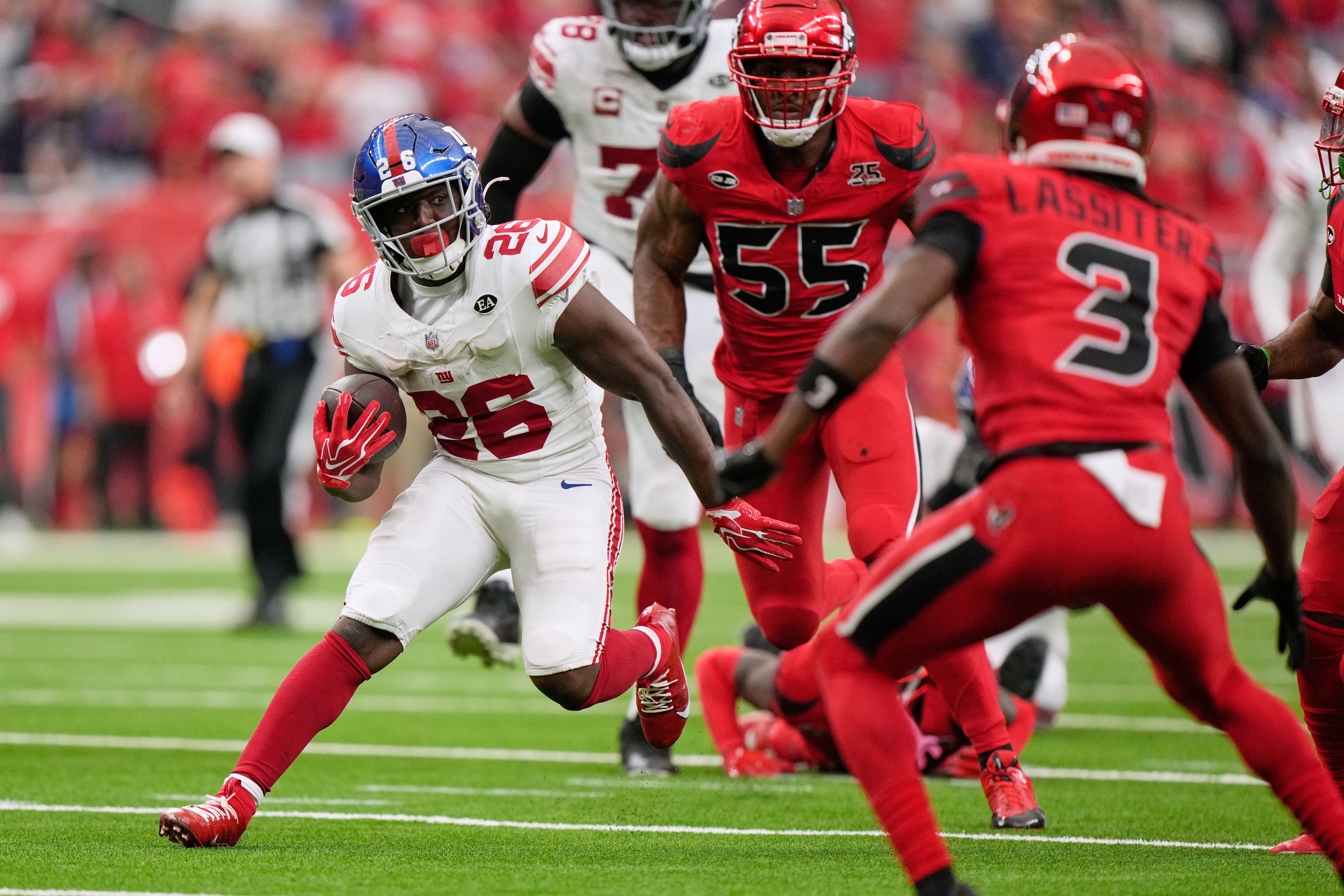 Singletary’s Overtime Touchdown Lifts Giants Past Texans, 27-21