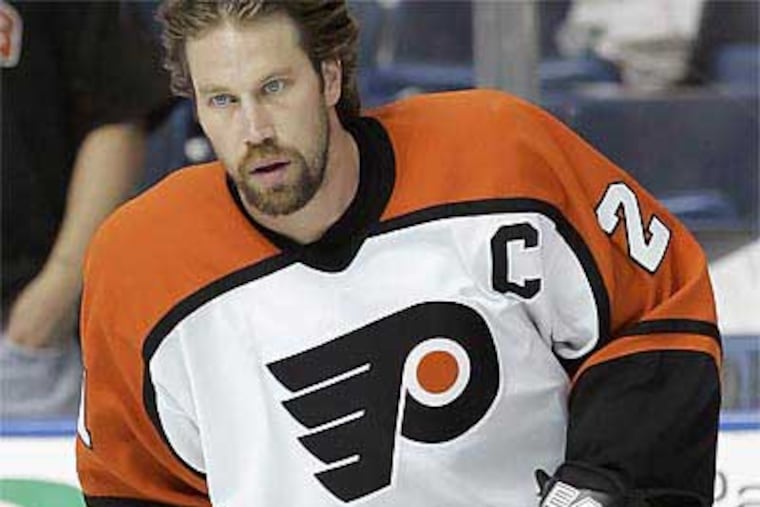 On Tuesday, news surfaced that Peter Forsberg was considering signing with Ak Bars Kazan of the Russian Kontinental League. (Chris O’Meara/AP file photo)