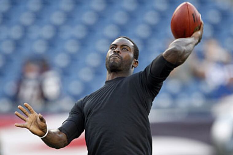 Sunday's game may be Michael Vick's biggest regular-season game as an Eagle. (Yong Kim/Staff Photographer)