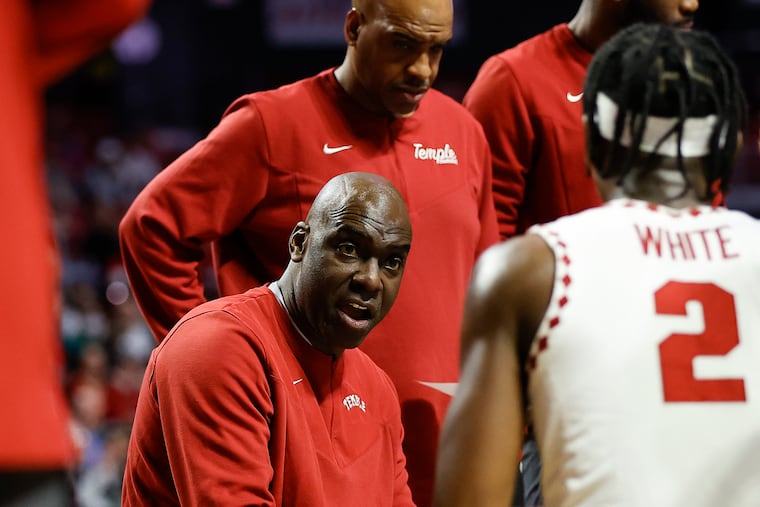 Temple head coach Aaron McKie talking to his team during a timeout against South Florida on March 6.