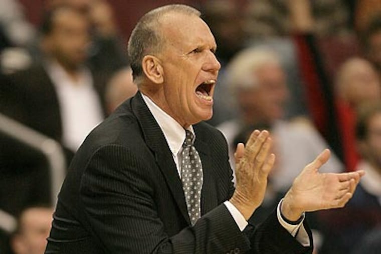 "Everybody wants to play, and I don't blame them," Doug Collins said of playing a shorter bench. (Yong Kim/Staff file photo)