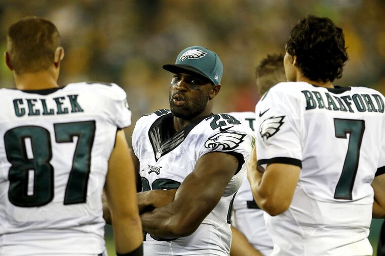 New Eagles DeMarco Murray and Sam Bradford join longtime tight end Brent Celek on the offense.