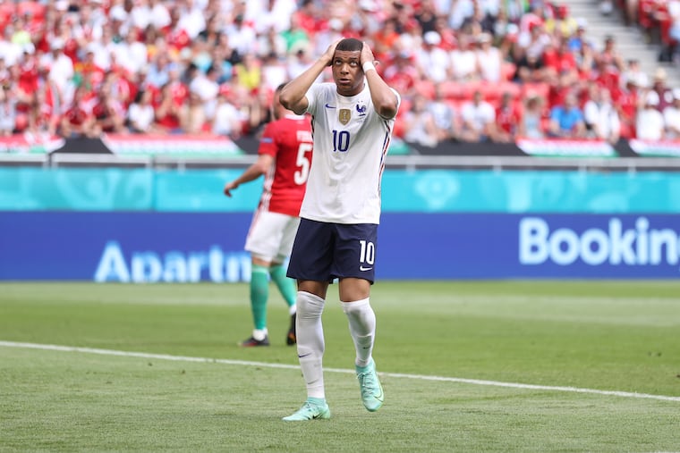 Kylian Mbappé reacted just as the rest of France did to Saturday's 1-1 tie with Hungary in Budapest.