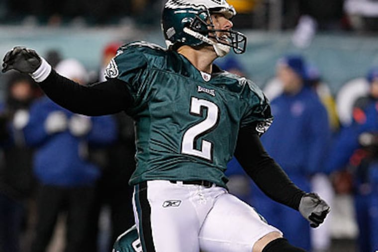 David Akers missed two crucial field goals in the Eagles' wild-card loss to the Green Bay Packers. (Ron Cortes/Staff file photo)