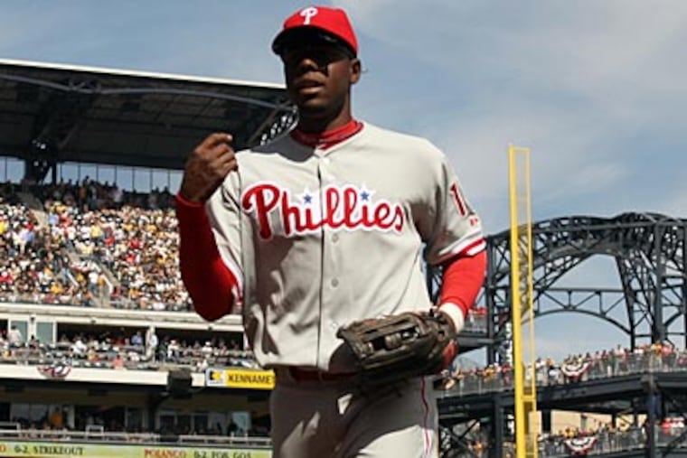 "The guy is a tremendous outfielder," Roy Halladay said about John Mayberry Jr. (Yong Kim/Staff Photographer)