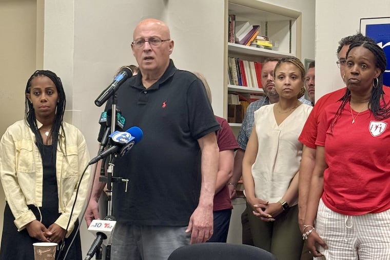 Arthur Steinberg, president of the Philadelphia Federation of Teachers, speaks at a news conference Friday. The school district is getting $48 million in new money from the city budget, but Superintendent Tony B. Watlington Sr. is refusing to restore jobs that were cut.