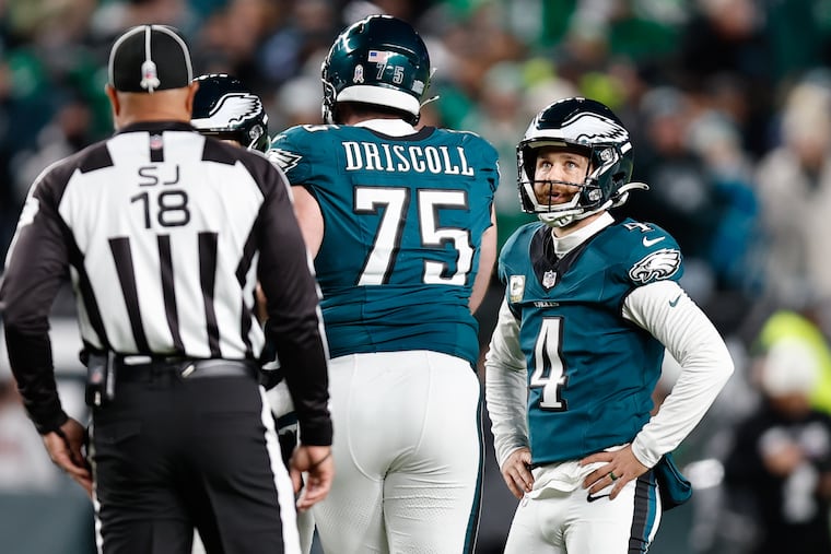 Eagles place kicker Jake Elliott reacts after one of his three missed kicks on Thursday night.