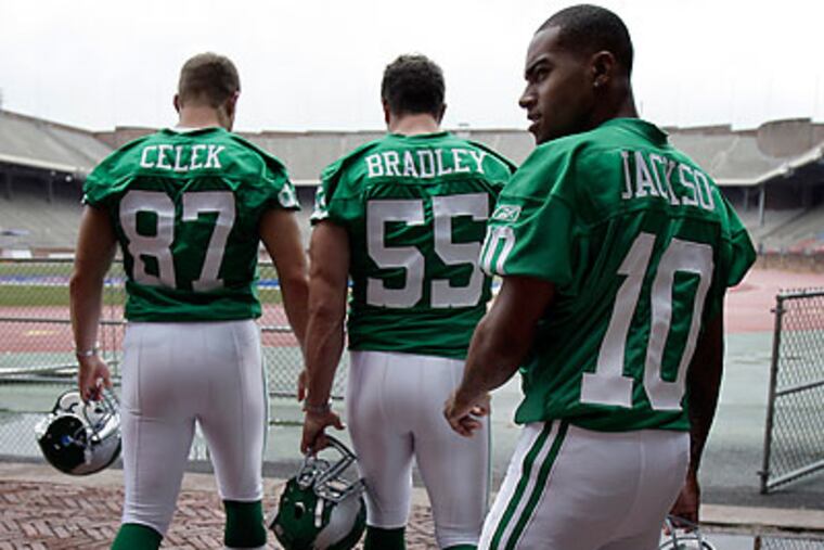 The Eagles will honor the 1960 NFL championship team by wearing throwback uniforms. (David Maialetti/Staff Photographer)