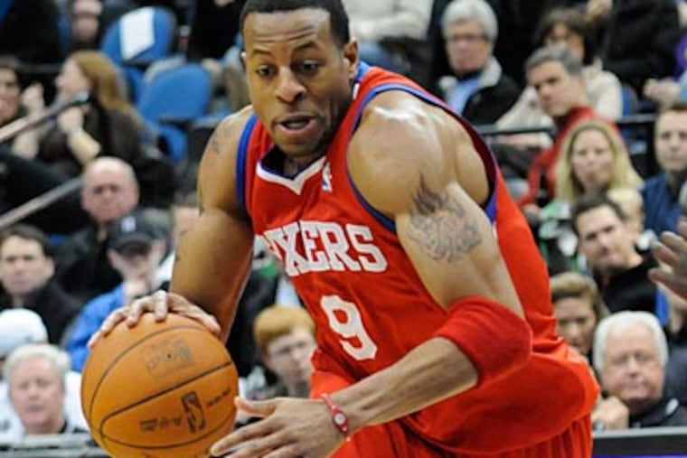 Andre Iguodala scored 15 points, dished out seven assists and grabbed five rebounds on Saturday. (Jim Mone/AP Photo)