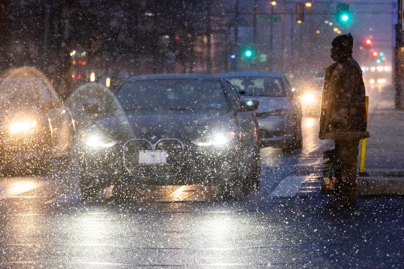 Snow forecast prompts school and government office closures in Philadelphia